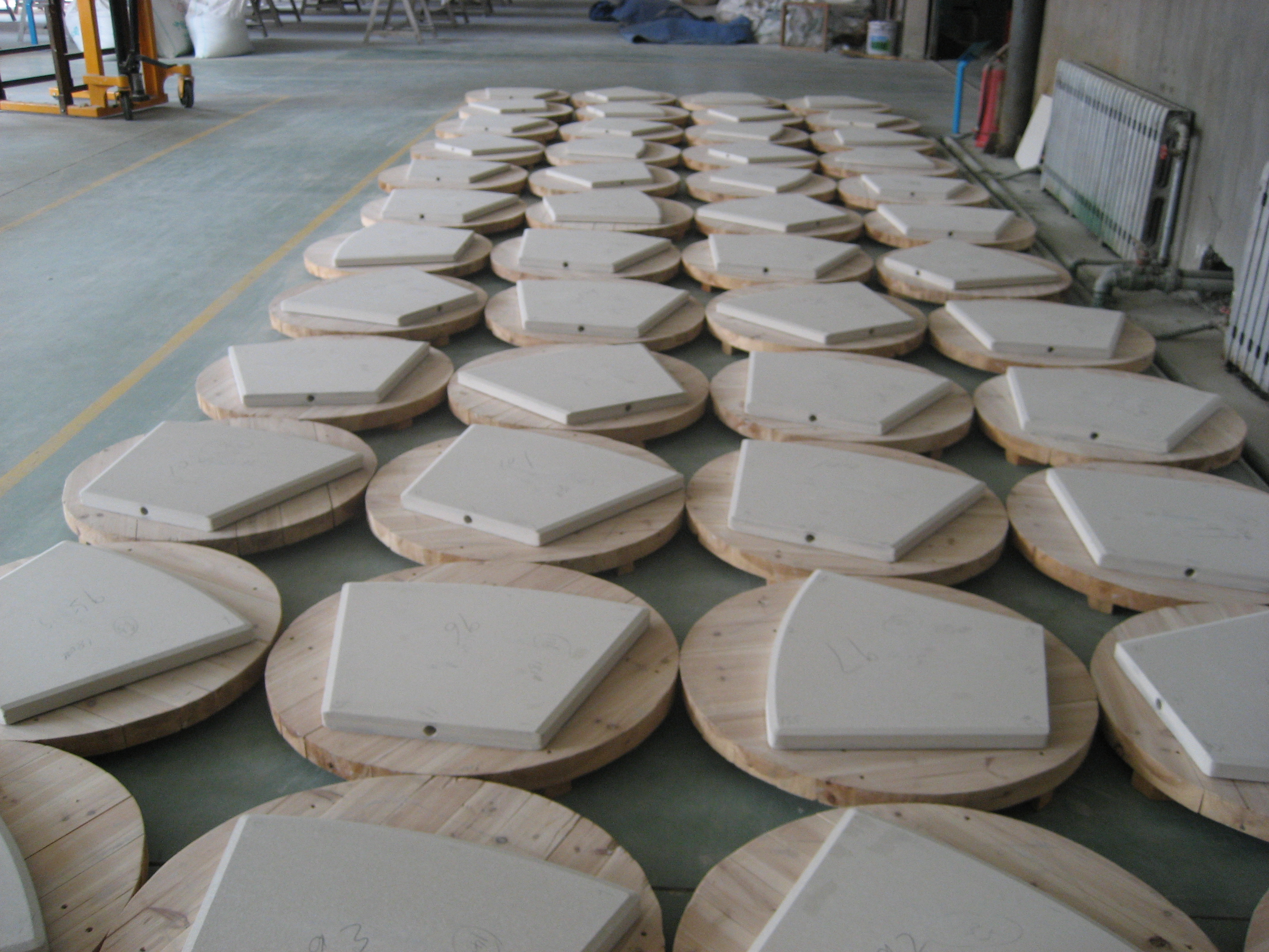 Las industrias utilizan placa de disco de cerámica filtrante de trióxido de aluminio para filtro