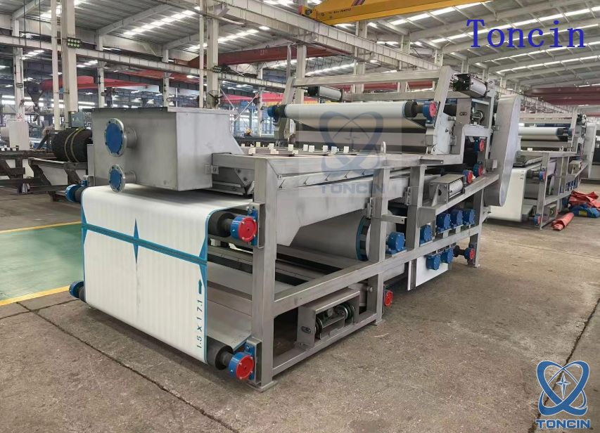 Aplicación en la industria europea de la potasa: 8 juegos de filtros prensa de correa de servicio pesado DYZ-3000