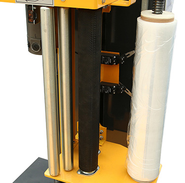 Máquina de envoltura elástica de brazo giratorio triangular